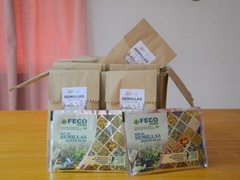 Entrega de semillas y charla sobre siembra de la nueva temporada