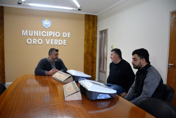 entrega equipamiento- salita (Pequeña)