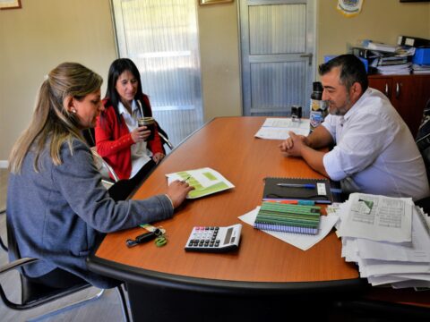 El intendente Clement recibió a la jefa comunal de Sauce Montrull Soledad Daneri