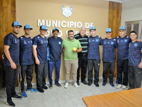 El intendente recibió a integrantes del plantel que obtuvo el primer puesto en el III Campeonato Panamericano U18 Masculino de Sóftbol
