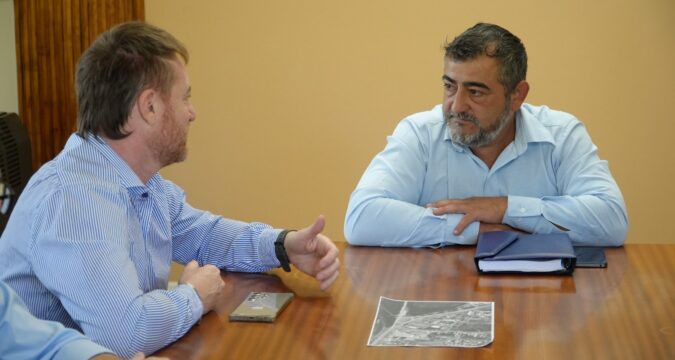 Reunión para proyectar una terminal de colectivos