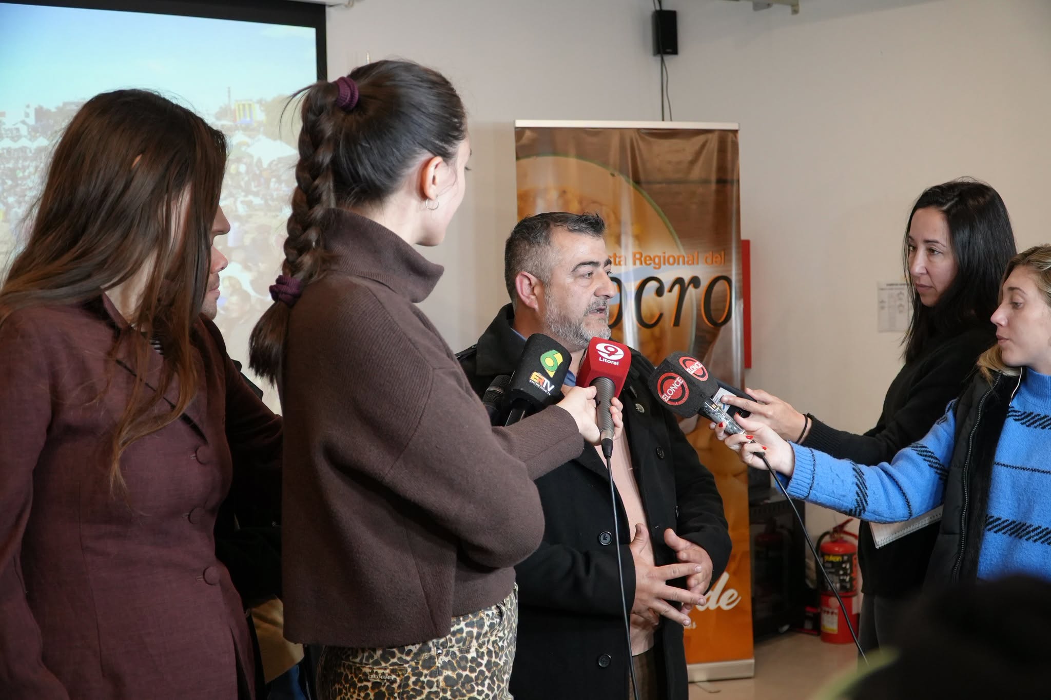 Presentamos en conferencia de prensa la Fiesta Regional del Locro