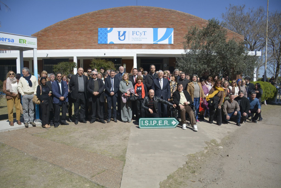 La Viceintendenta junto a concejales participaron del acto por los cuarenta años de la creación del Isiper