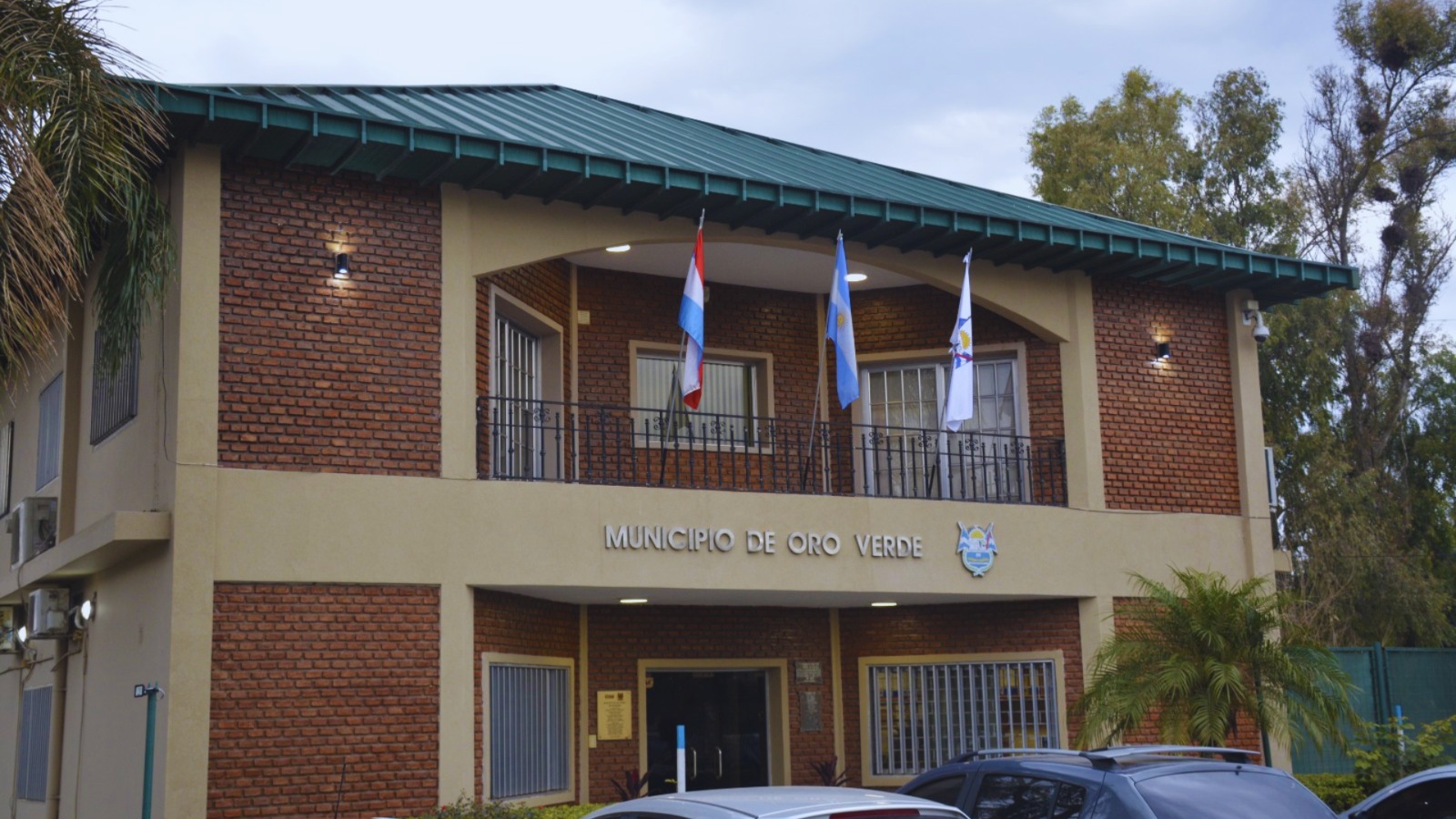 Segundo llamado a licitación para la venta de una máquina y un colectivo municipal en desuso