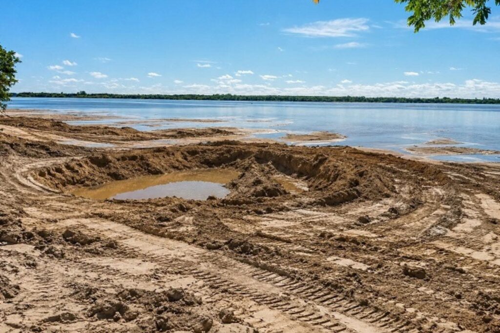 Piden a la Justicia investigar quién autorizó las obras en Paso Vera y qué pasó con la arena removida