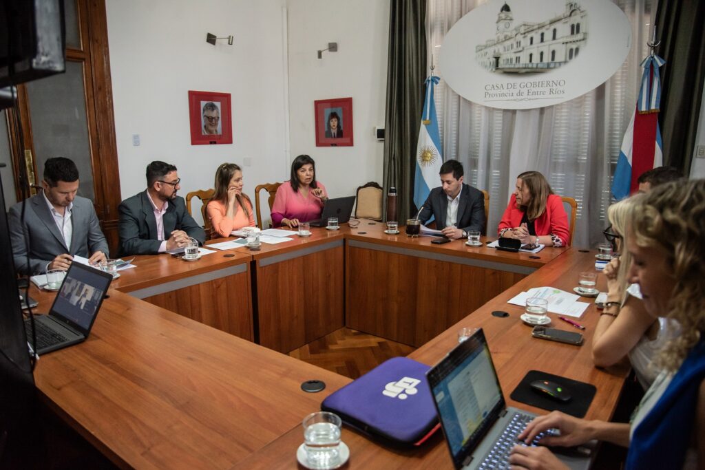 El gobierno avanza en el diseño del nuevo sistema de alimentación escolar con el aporte de especialistas