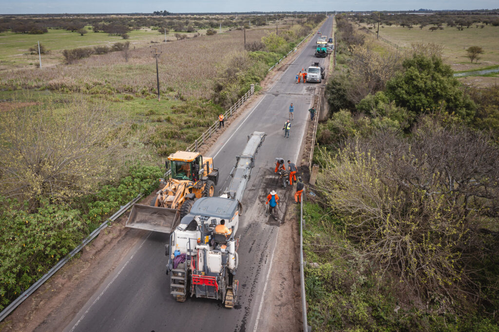 Más del 62 por ciento de avance en la mejora de seis rutas y un acceso